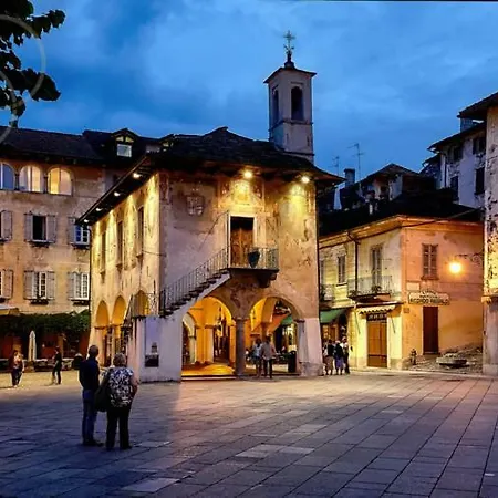 Apartment Monolocale In Pieno Centro Storico Borgomanero
