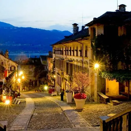 Monolocale In Pieno Centro Storico Daire Borgomanero